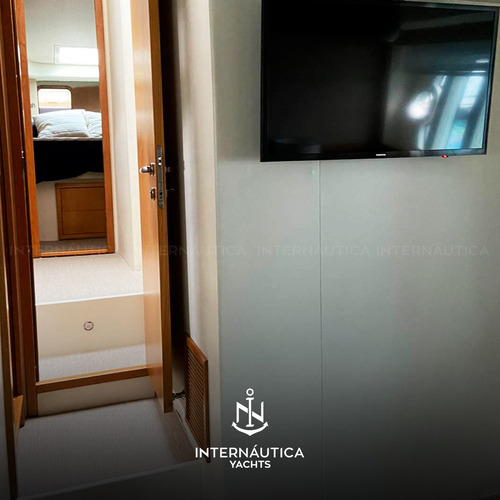 Lancha Ferretti 53 2011 Intermarine Azimut Fairline