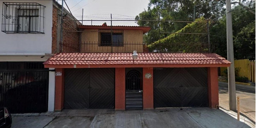 Casa En Azcapotzalco, A Un Precio De Remate Bancario