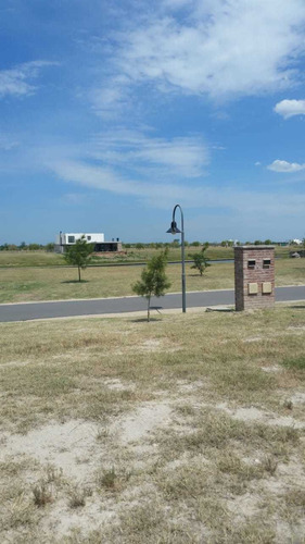 Lote Al Río En Naudir Súper Oferta