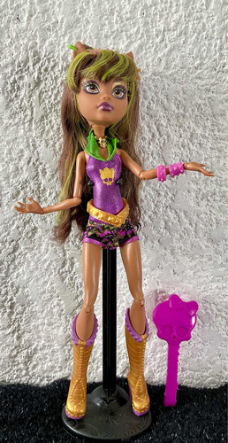 Monster High Clawdeen Superhéroe Scaris. 2014