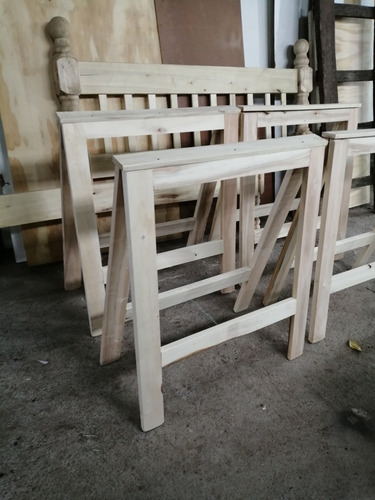 Imagen 4 de 4 de Caballetes En Madera