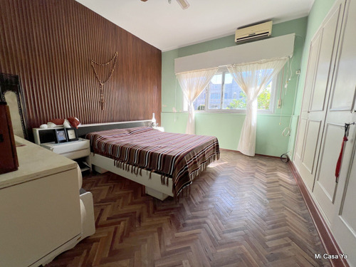 Venta De Gran Casa Padrón Único En San Ramón, Sobre Avenida Principal, Con Piscina, Garage Para 3 Vehículos, 4 Dormitorios, 2 Baños, Barbacoa, Quincho, Ideal Familia Numerosa, Empresa O Clínica, Divin