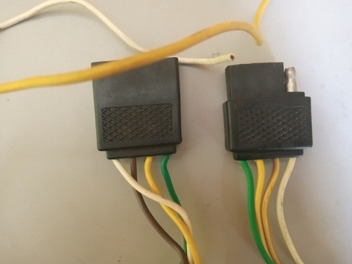 Conector Universal 4 Vías Goma Cable 16