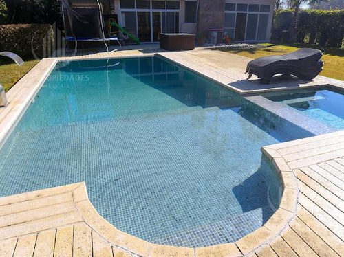 Casa En Solar Del Bosque Venta Canning