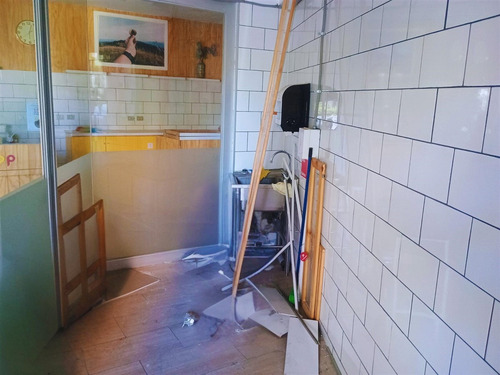 Local Comercial 105m2 Con Extracción Recoleta Av.perú 31uf