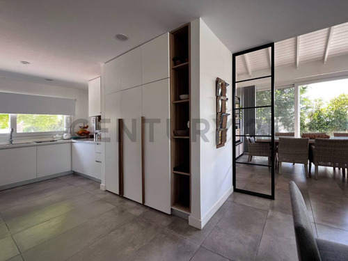 Venta Casa 5 Ambientes Club De Campo Abril