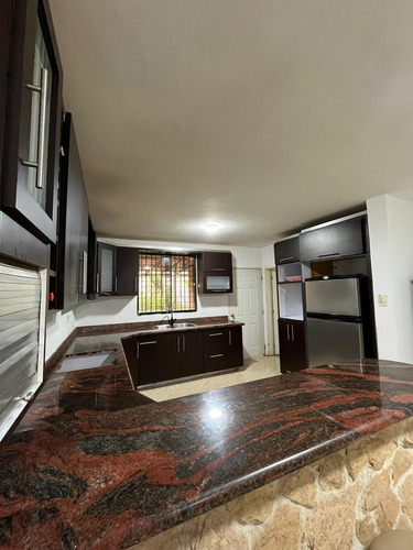Venta Town House En Villas Del Tepuy, El Tiamo, Puerto Ordaz