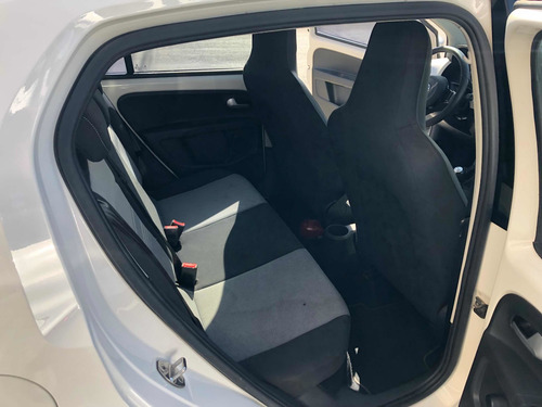Imagen 9 de 13 de Volkswagen Up! 2016 1.0 White Up 75cv