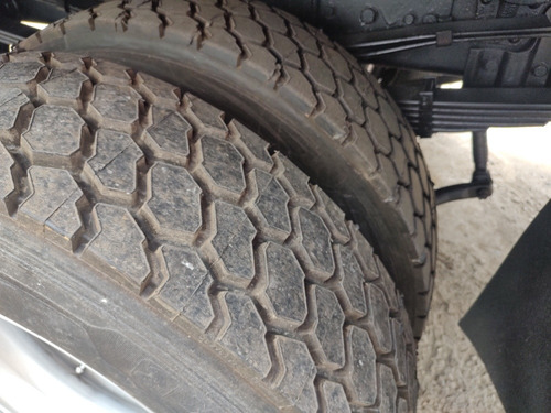 Volkswagen V W 15210 2014 4x4 Munck
