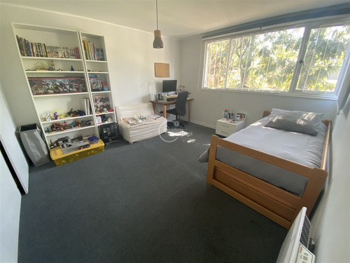 Casa En Venta De 8 Dorm. En Vitacura