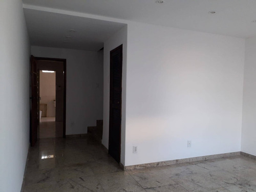 Imagem 7 de 15 de Casa 3 Quartos Duplex Suíte Vaga 3 Carros C/habite- Se - Quintino Bocaiúva. - Aec3138