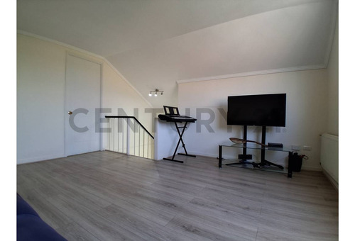 Se Arrienda Casa En Huechuraba En Condominio