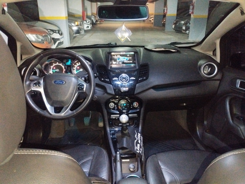 Ford Fiesta Kinetic 1.6 Sedan Titanium 120cv