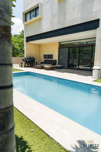 Imagen 13 de 19 de Residencia En Venta 5 Recámaras En Yucatán Country Club-oportunidad-yucatán Country Club
