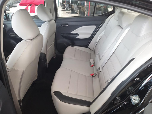 Nissan Versa 1.6 16V FLEX EXCLUSIVE XTRONIC