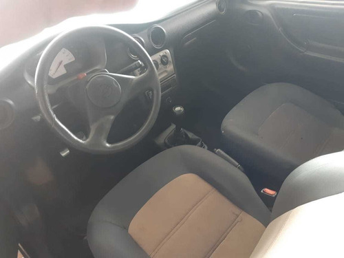 Imagem 3 de 8 de Chevrolet Celta 2002 1.0 3p