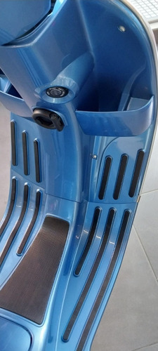 Imagen 20 de 22 de Vespa 150 Sxl