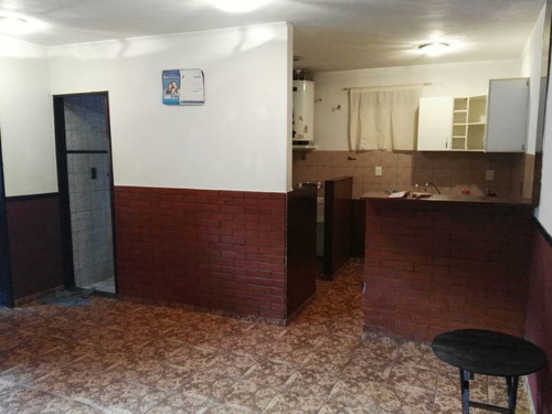 Imagen 4 de 8 de Tipo Casa En Venta En Quilmes Oeste