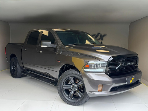 RAM Ram Classic LARAMIE NIGHT ED. 5.7 4X4 Aut.
