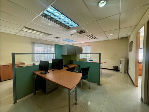 Se Vende Galpón 2132m2 Via Univ Santa Maria Petare 2128