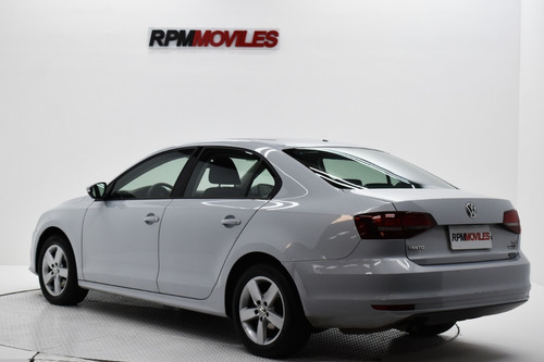 Volkswagen Vento 1.4 Comfortline 150cv At 2017 Rpm Moviles