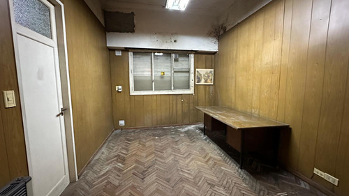 Casa- Deposito En Venta En Balvanera