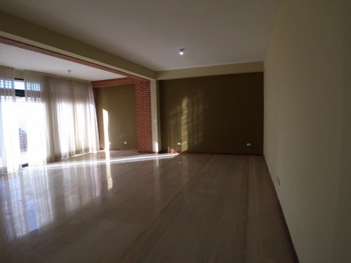 Imagen 4 de 25 de Se Vende Pb 330mts 3h+s/estdio/ 3.5b+s/ 3p La Tahona