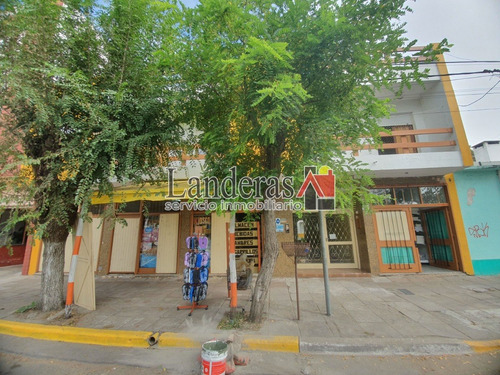 Imagen 2 de 29 de Venta En Block - 3 Locales + 8 Departamentos De 2 Y 1 Amb. - Una Cuadra Del Mar