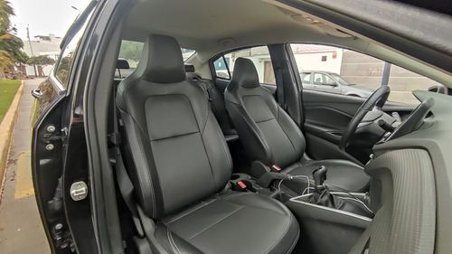 Chevrolet Onix Midnight