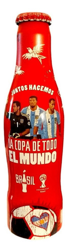 Edição da Coca-Cola. Garrafa limitada da Copa do Mundo de Futebol Brasil 2014