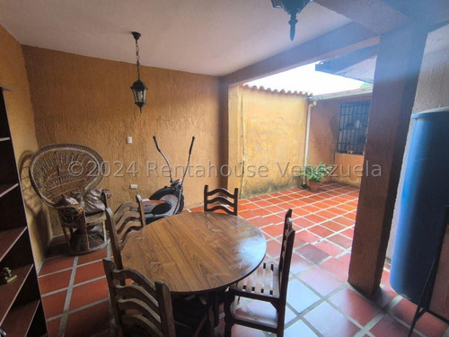 Casa En Venta Inm Morro Ii Descubre La Casa De Tus Sueños, Esta Maravillosa Casa De Una Sola Planta, Con Una Ubicacon Privilegiada Cerca De Colegios, Restaurantes, Farmacias. San Diego 25-8262