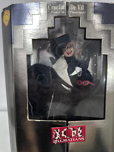 Boneca Barbie Cruela Devil - 101 Dálmatas (Usado)