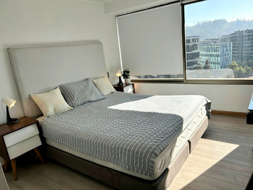 Amoblado Impecable/cercano Parque Bicentenario Y El Golf