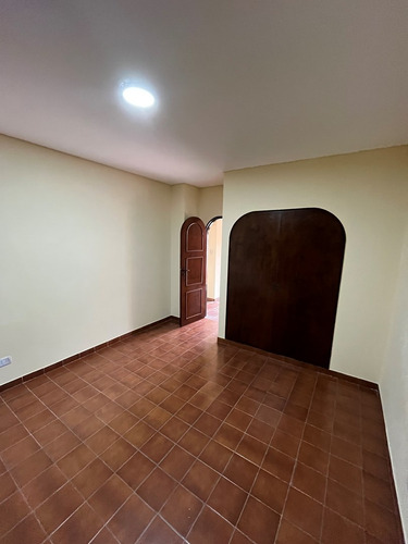 Casa Quinta En Alquiler En Ranelagh, Berazategui, G.b.a. Zona Sur