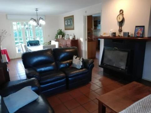 Casa En Venta - 3 Dormitorios 2 Baños - 600mts2 - General Pueyrredón