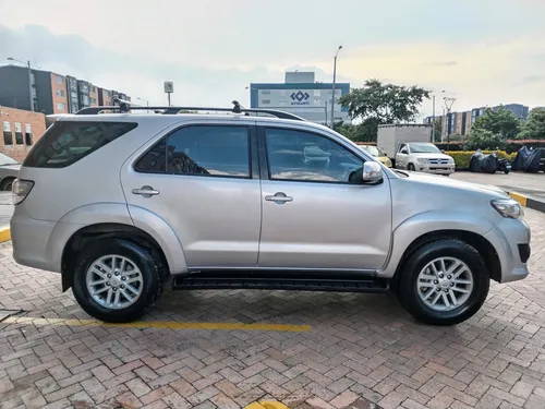 Toyota Fortuner 2.7l 4x2