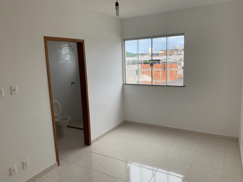 Imagem 8 de 13 de Vendo Apartamento No Bairro Banco Raso - 4117