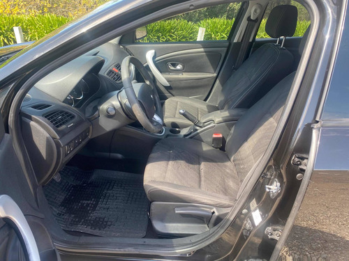 Renault Fluence 2.0 Dynamique 2012