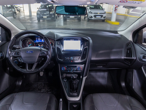 Ford Focus Kinetic Design 4p 2,0 Se