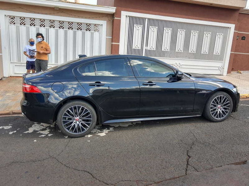 Jaguar Xe 2.0 R-sport 4p