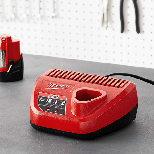 Cargador Milwaukee De 12 Voltios Modelo 48-59-2401
