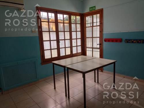 Casa En Venta En Adrogue