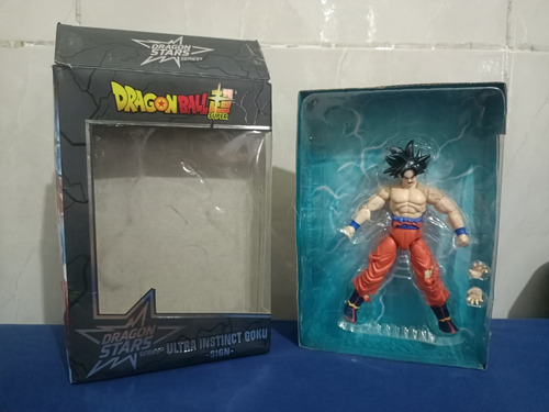 Figura De Goku Dragon Stars 