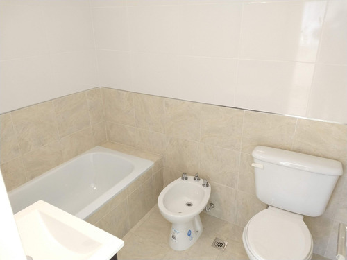 Imagen 10 de 14 de Venta Ph De Dos Ambientes Chauvin