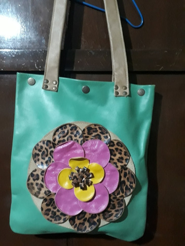 Cartera De Un Solo Compartimento.