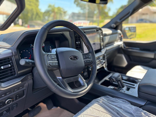 Ford F-150 5.0L V8 Tremor 4X4 At