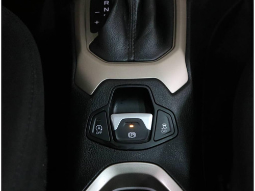 Imagem 10 de 15 de Jeep Renegade Longitude 1.8 4x2 Flex 16v Aut.