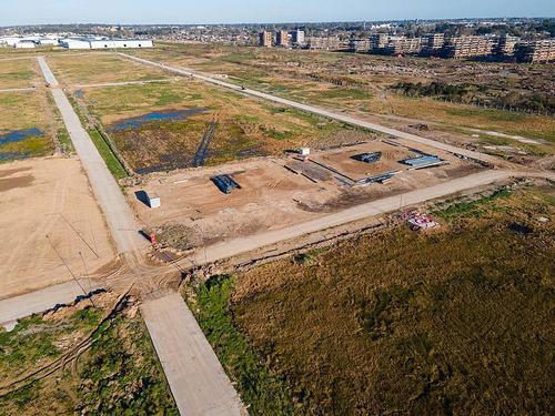 Excelente Parque Industrial En Hudson Sobre Autopista Bs As - La Plata. Lotes Desde 2000 M2.