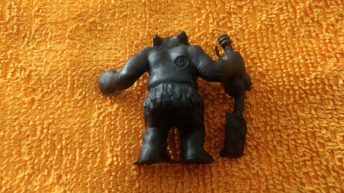 Figura Charon Negro Monstruos De Bolsillo Sonrics Original! (Usado)