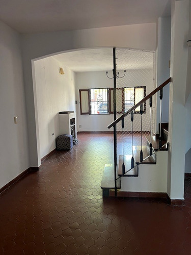 Casa En Venta 4 Ambientes En Martínez. 